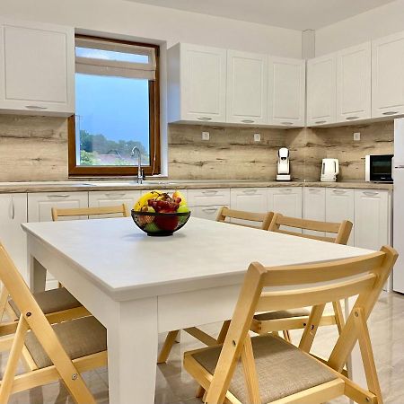 Spacious & Cozy 2 Bed Apartment With Work Space & Fast Wi-Fi Stara Zagora Bagian luar foto