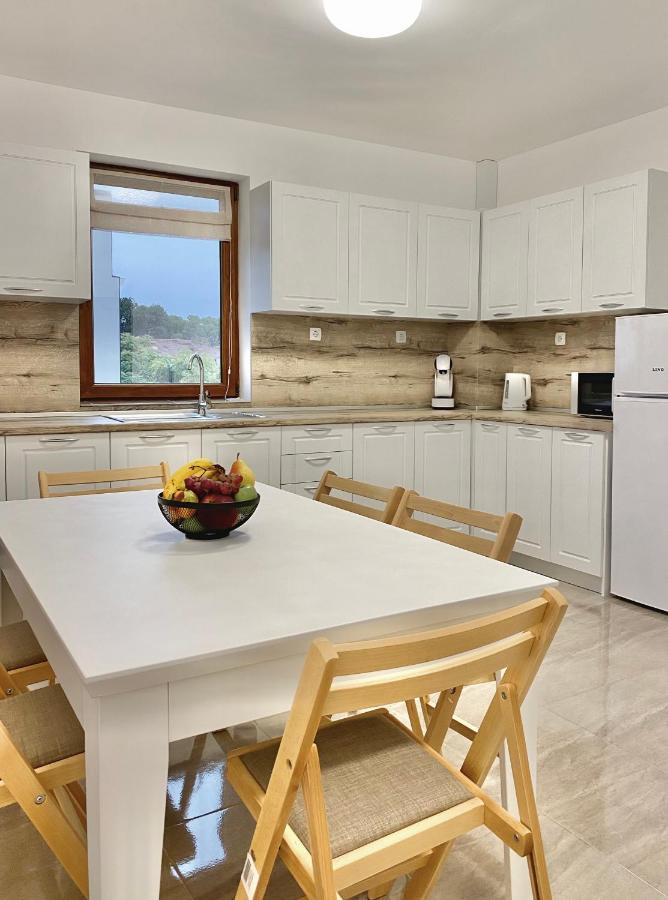 Spacious & Cozy 2 Bed Apartment With Work Space & Fast Wi-Fi Stara Zagora Bagian luar foto
